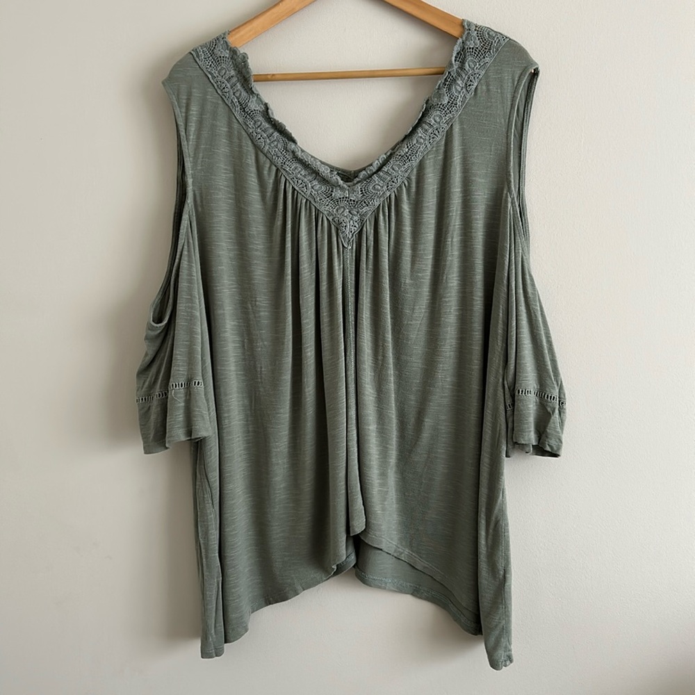 Maurices Green Fairy Boho Lace Embroidered Sleeve Blouse Cut Out Sleeves 3X - Picture 3 of 6